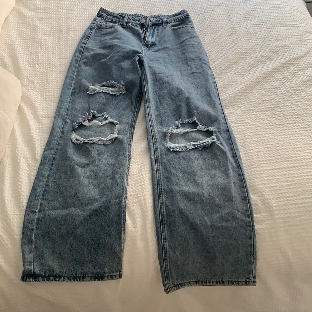 Wide leg ripped jeans